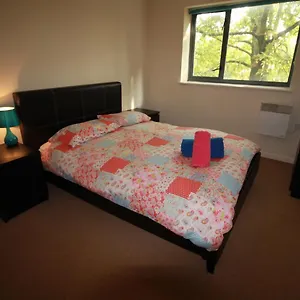 radyr-place-apartments.cardiffhotelswales.com/